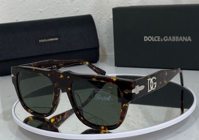 D&G Sunglasses 228